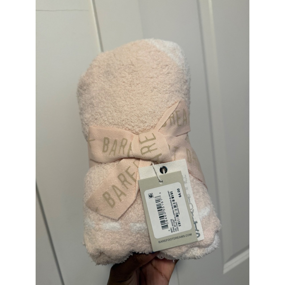Barefoot Dreams Scalloped Receiving Blanket OS Pink White NEW